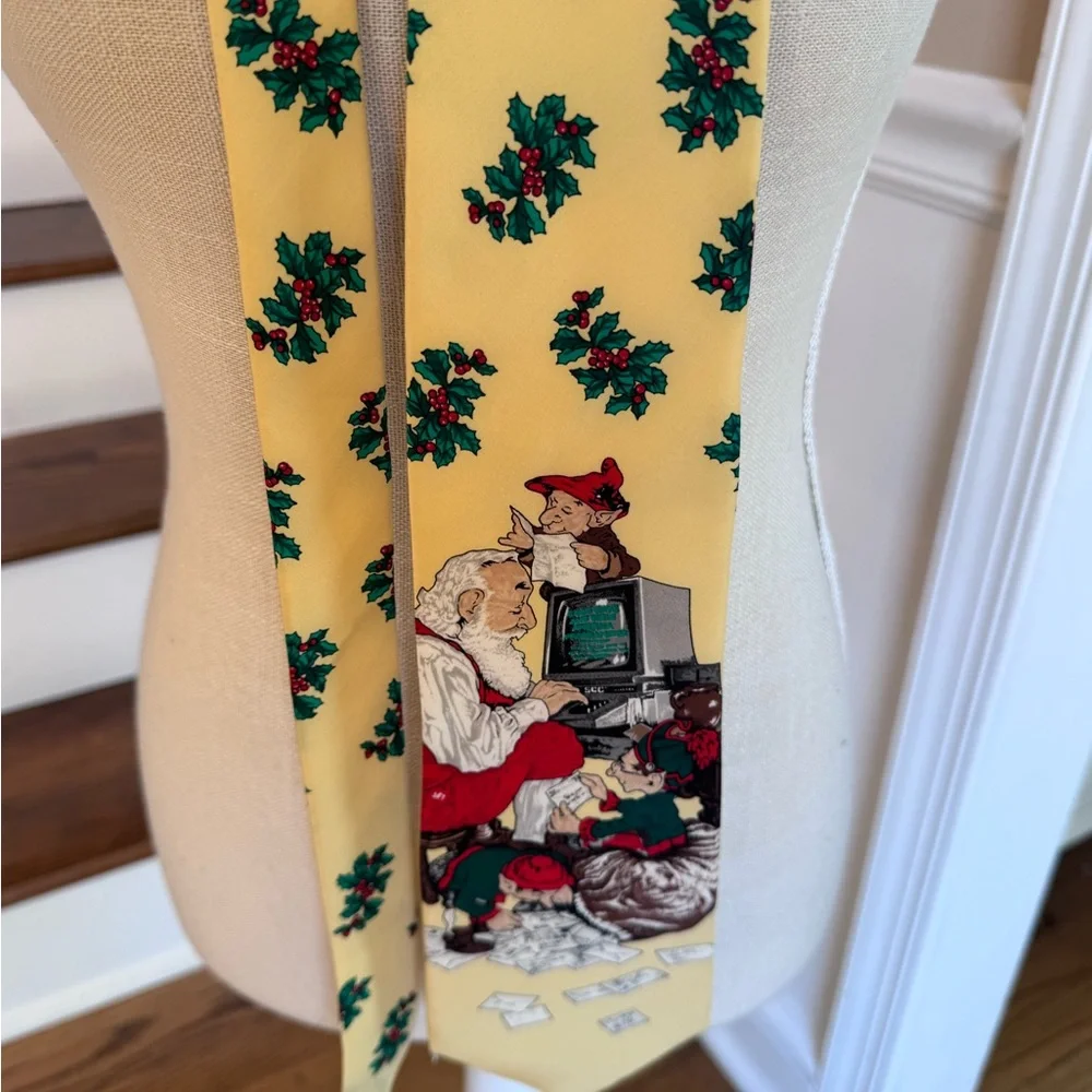 The Saturday Evening Post Mens Vintage 1997 Santa Elves letters ‎ Christmas tie